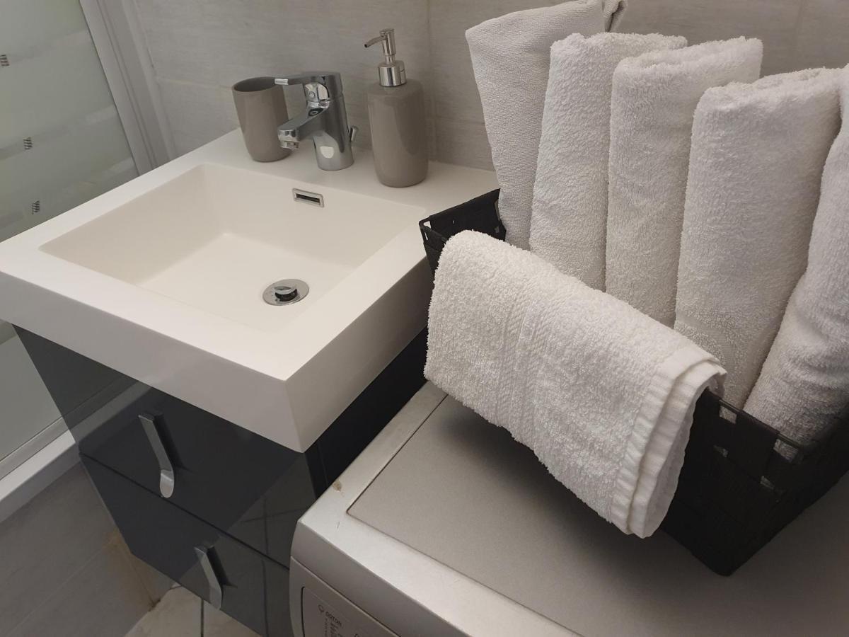 5 Personnes, 1min Gare D'annemasse, Geneve 5km Apartment *
