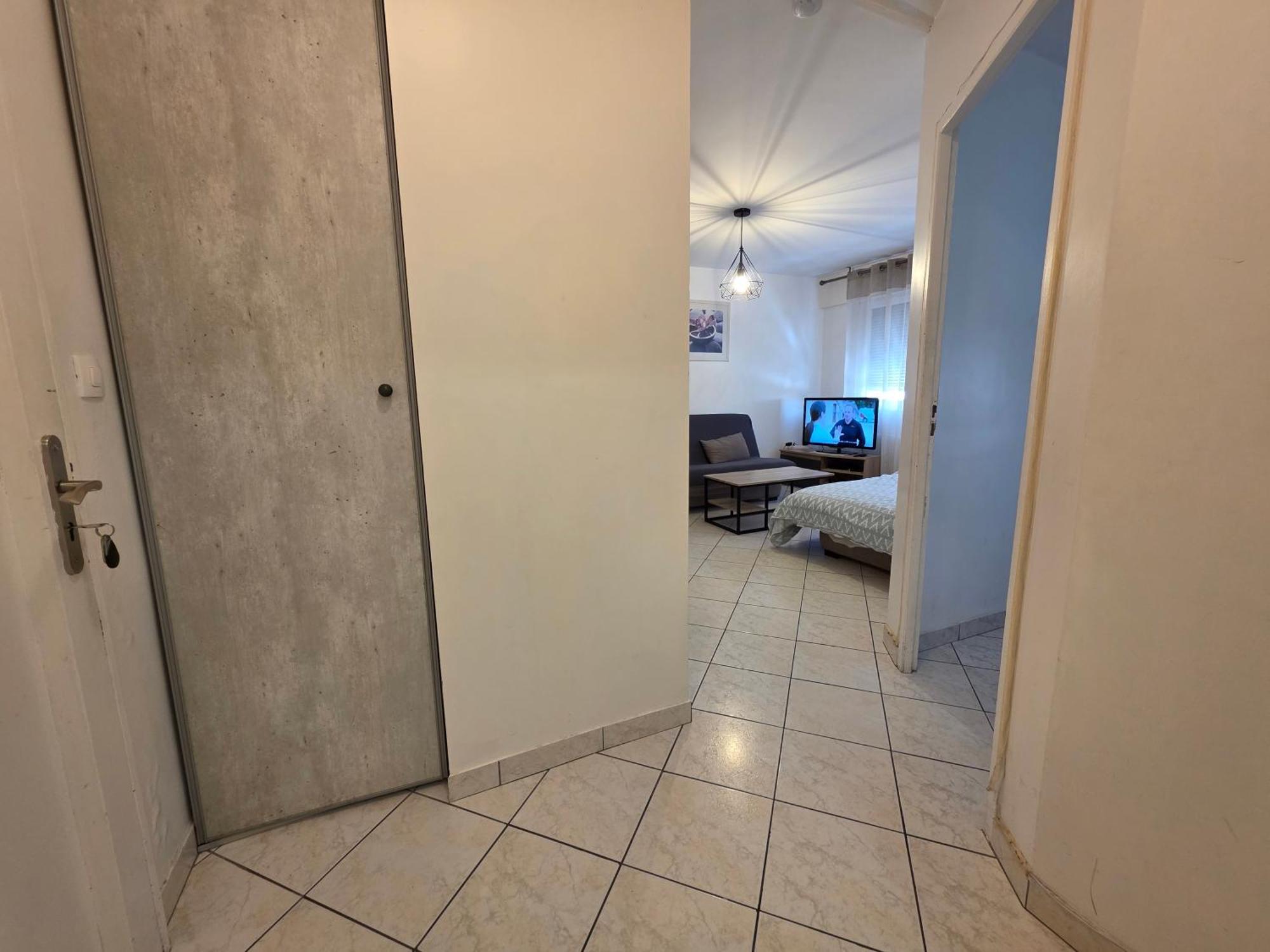 Appartement 5 Personnes, 1min Gare D'annemasse, Genève 5km *